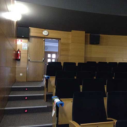 Puerta insonorizada para salas de cine Puerta insonorizada de madera para salas de cine